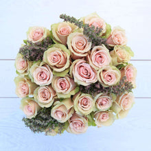 Load image into Gallery viewer, Mamma Mia Rose Bouquet - Rosaholics