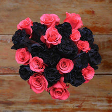 Load image into Gallery viewer, Paramour (exclusive) Rose Bouquet - Rosaholics
