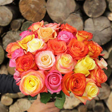 Load image into Gallery viewer, Crush Rose Bouquet - Rosaholics
