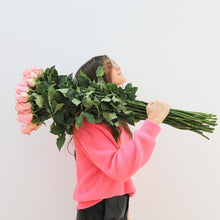 Load image into Gallery viewer, Extra-long roses up to 40 inches - Rosaholics
