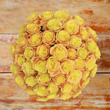 Load image into Gallery viewer, Sweet Melon Rose Bouquet - Rosaholics

