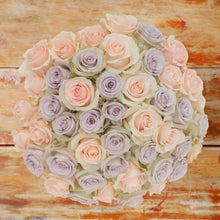Load image into Gallery viewer, Cielito Lindo Fresh Rose Bouquet - Rosaholics
