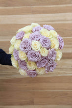 Load image into Gallery viewer, Moondust Rose Bouquet - Rosaholics
